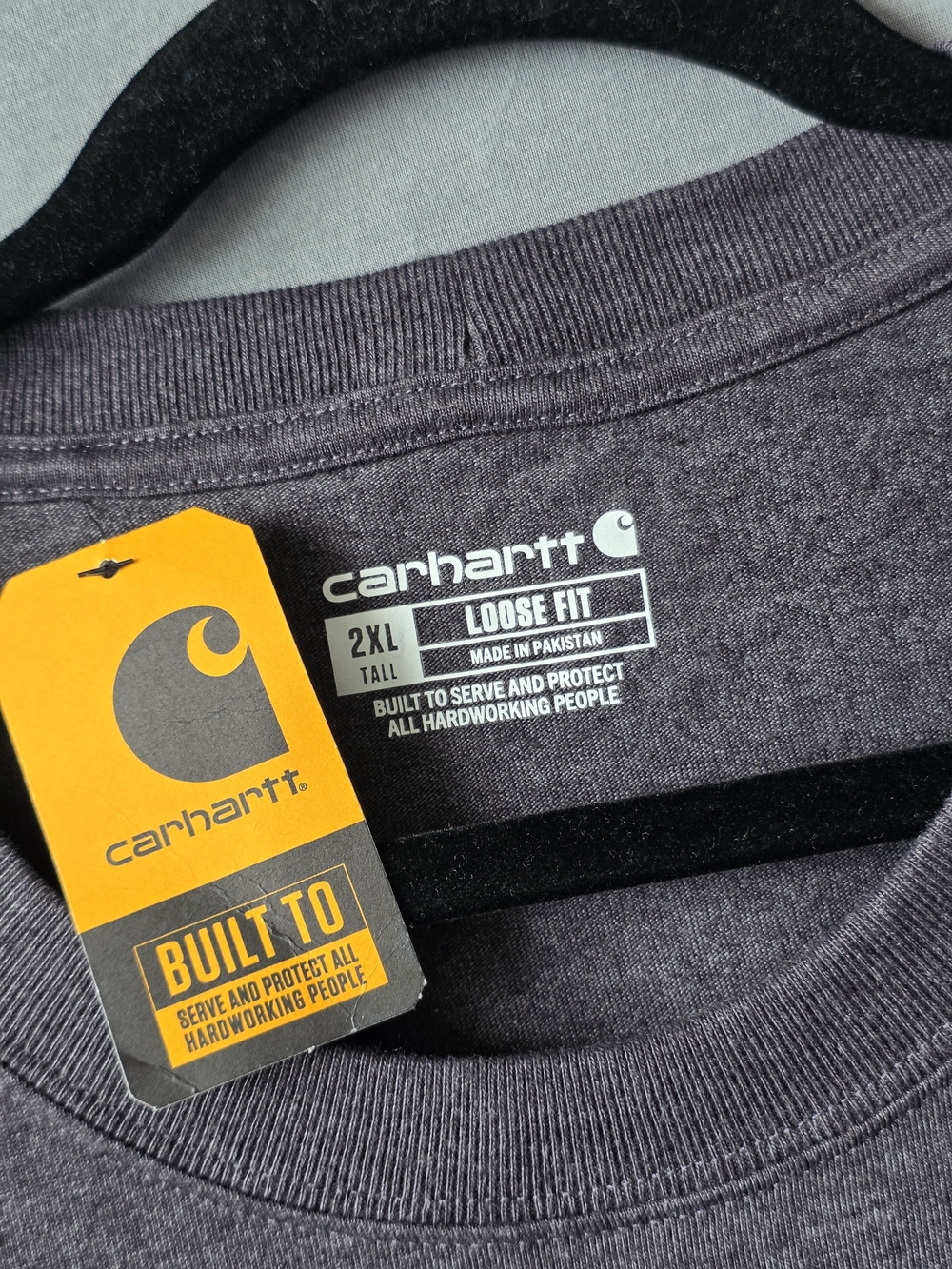 Carhartt Men’s Pocket T-Shirt in Heather Gray - Picture 3 of 4